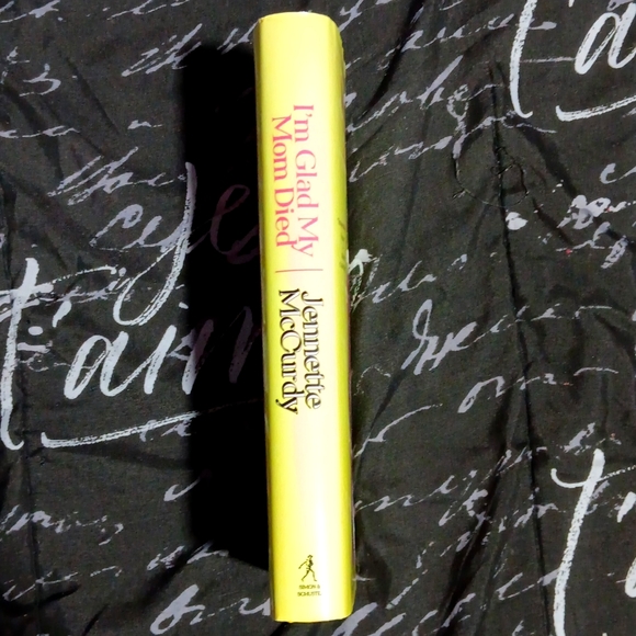 "I'm Glad My Mom Died" By Jennette McCurdy Original Book - Picture 3 of 4